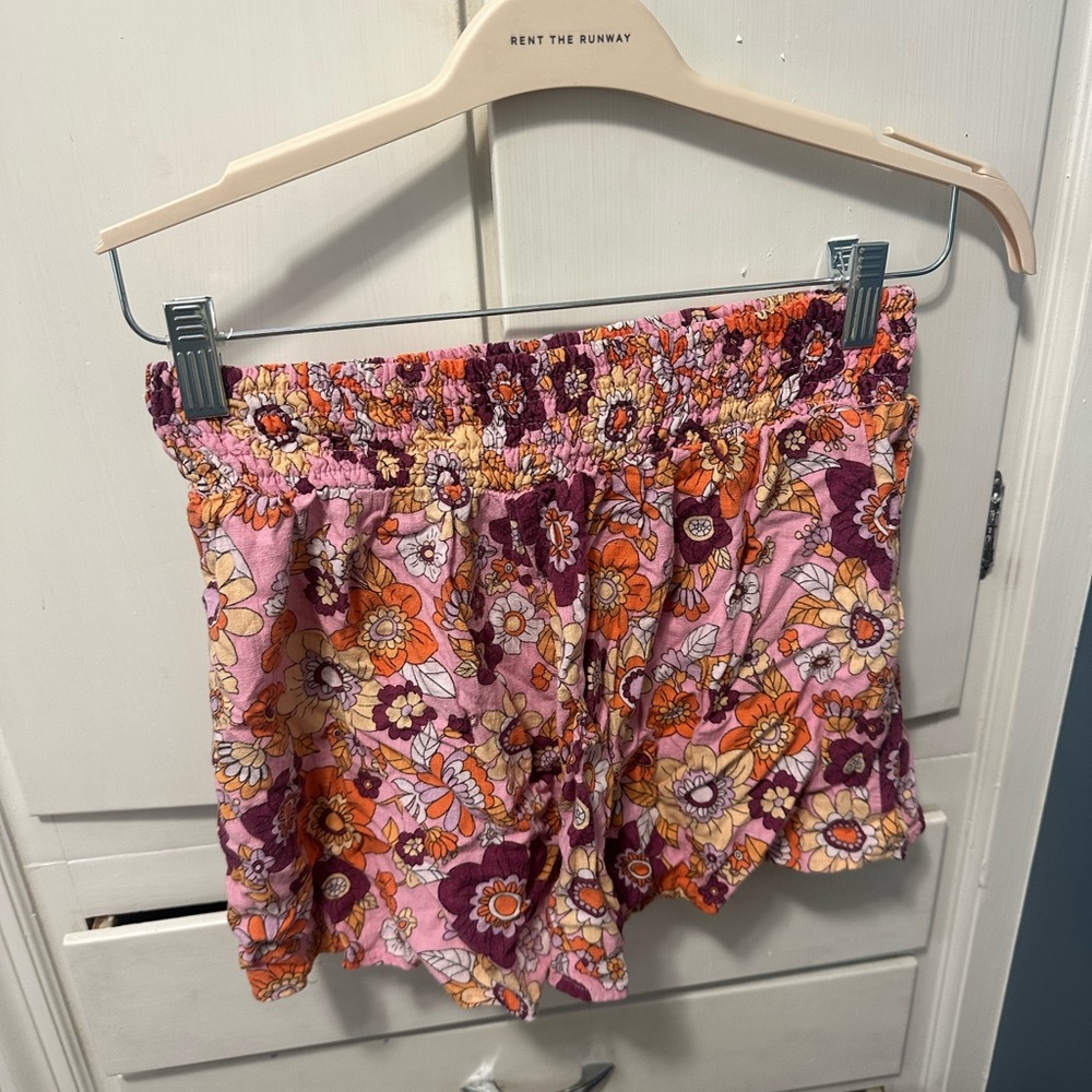 Wild Fable Multicolor Floral High Waist Flowy Shorts Size M